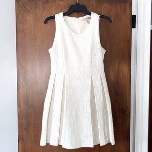 Forever 21 contemporary white cocktail dress, S